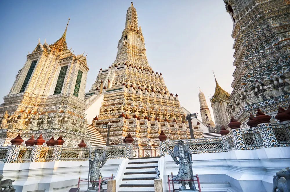 Der Wat Arun gehört zu den schönsten Tempeln, die wir in Thailand gesehen haben.